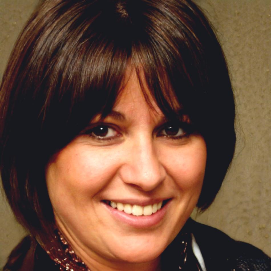 Esperanza Montes, Directora de Análisis Financiero